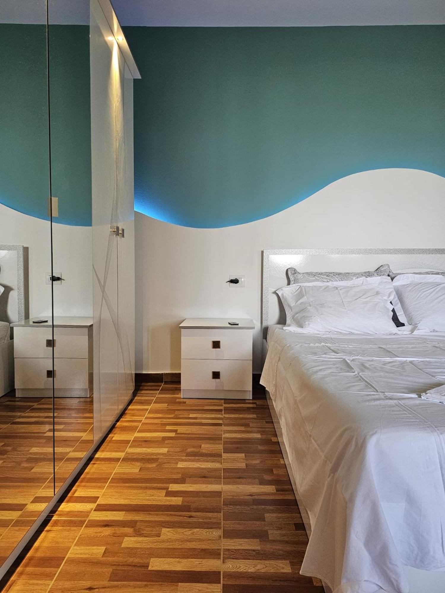 Lemon Garden Apartment-Hot Tub Jacuzzi Гірокастра Екстер'єр фото